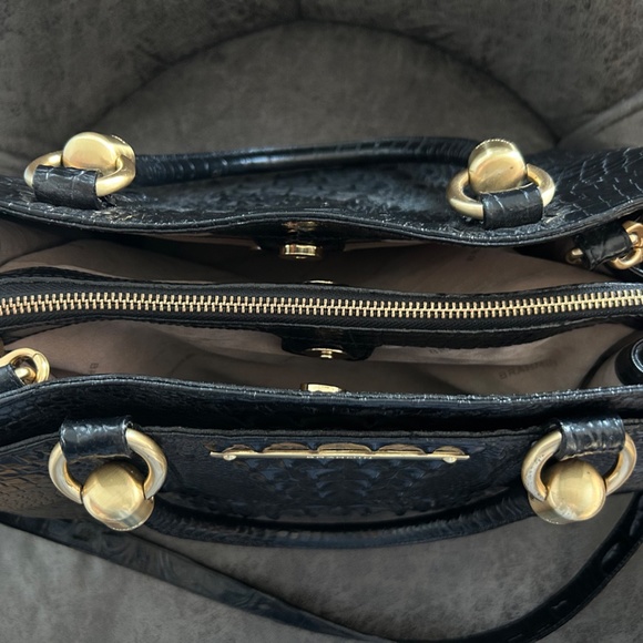 Rare retired Brahmin satchel - Picture 7 of 13